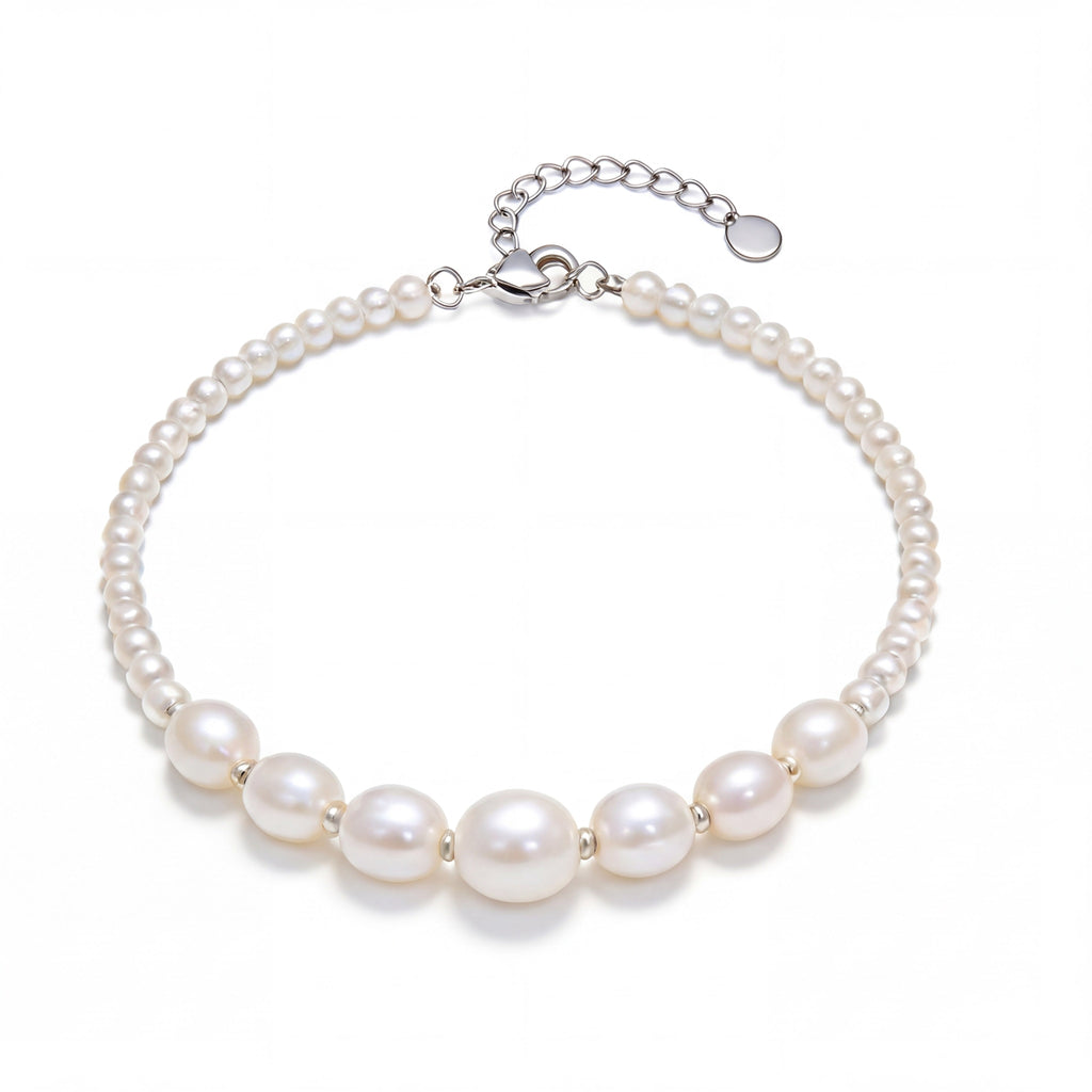 Sophisticated Freshwater Pearl Necklace with Elegant Design