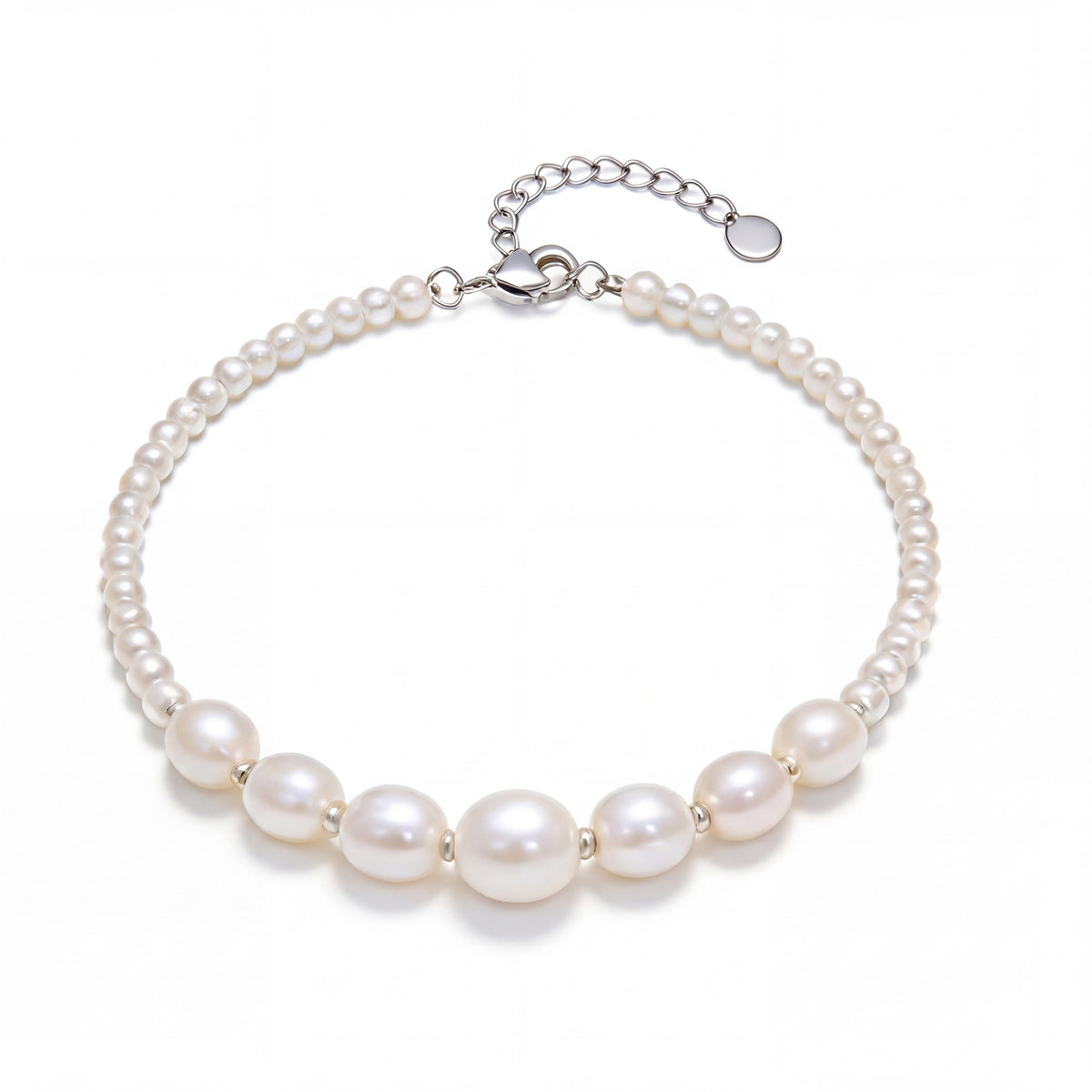 Sophisticated Freshwater Pearl Necklace with Elegant Design