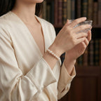 Sophisticated Freshwater Pearl Necklace with Elegant Design