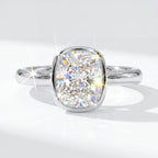 Cushion-Cut Sparkle Framed by a Smooth Bezel — color option one