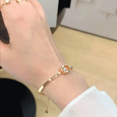 🔥🔥 LAST DAY 90% OFF : Floating Diamond Geometric Bangle – Timeless Luxury &amp; Kinetic Brilliance