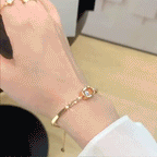 🔥🔥 LAST DAY 90% OFF : Floating Diamond Geometric Bangle – Timeless Luxury &amp; Kinetic Brilliance