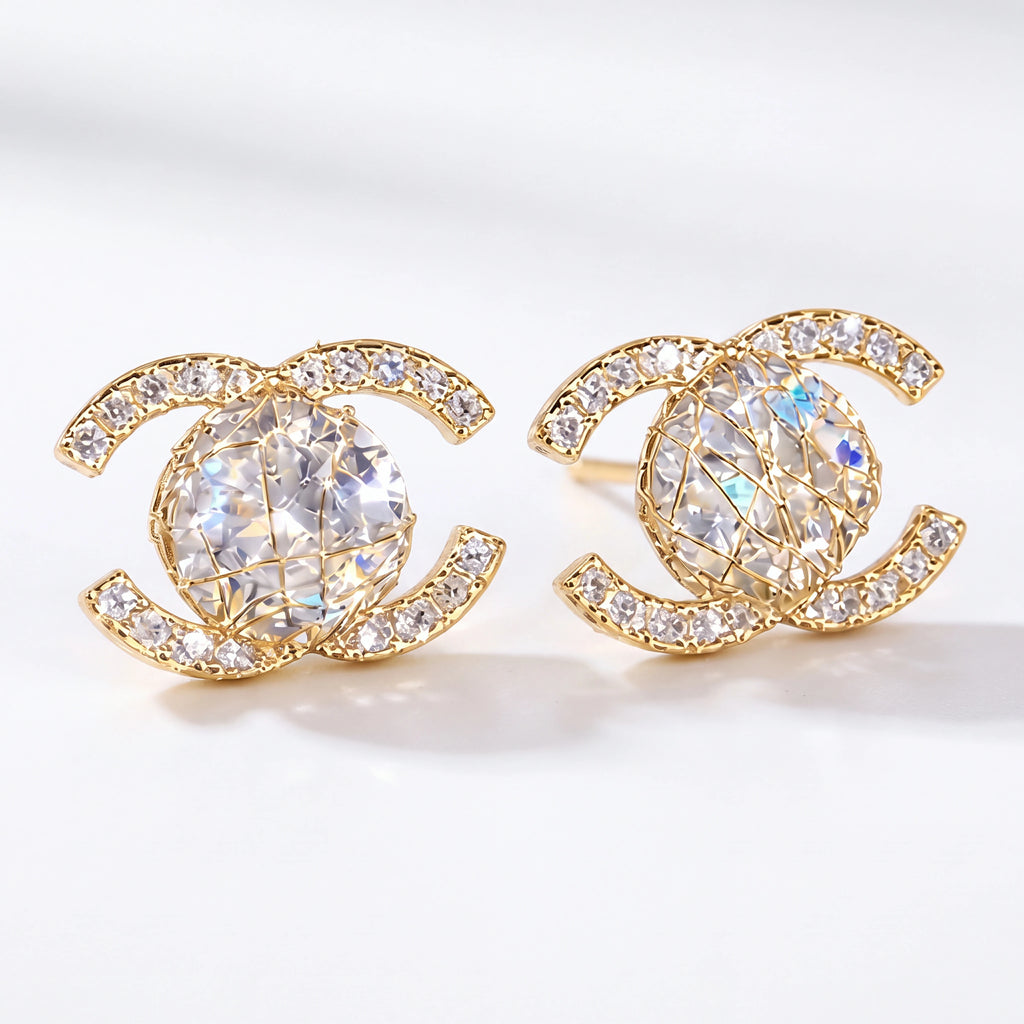 Gold interlocking halo stud earrings